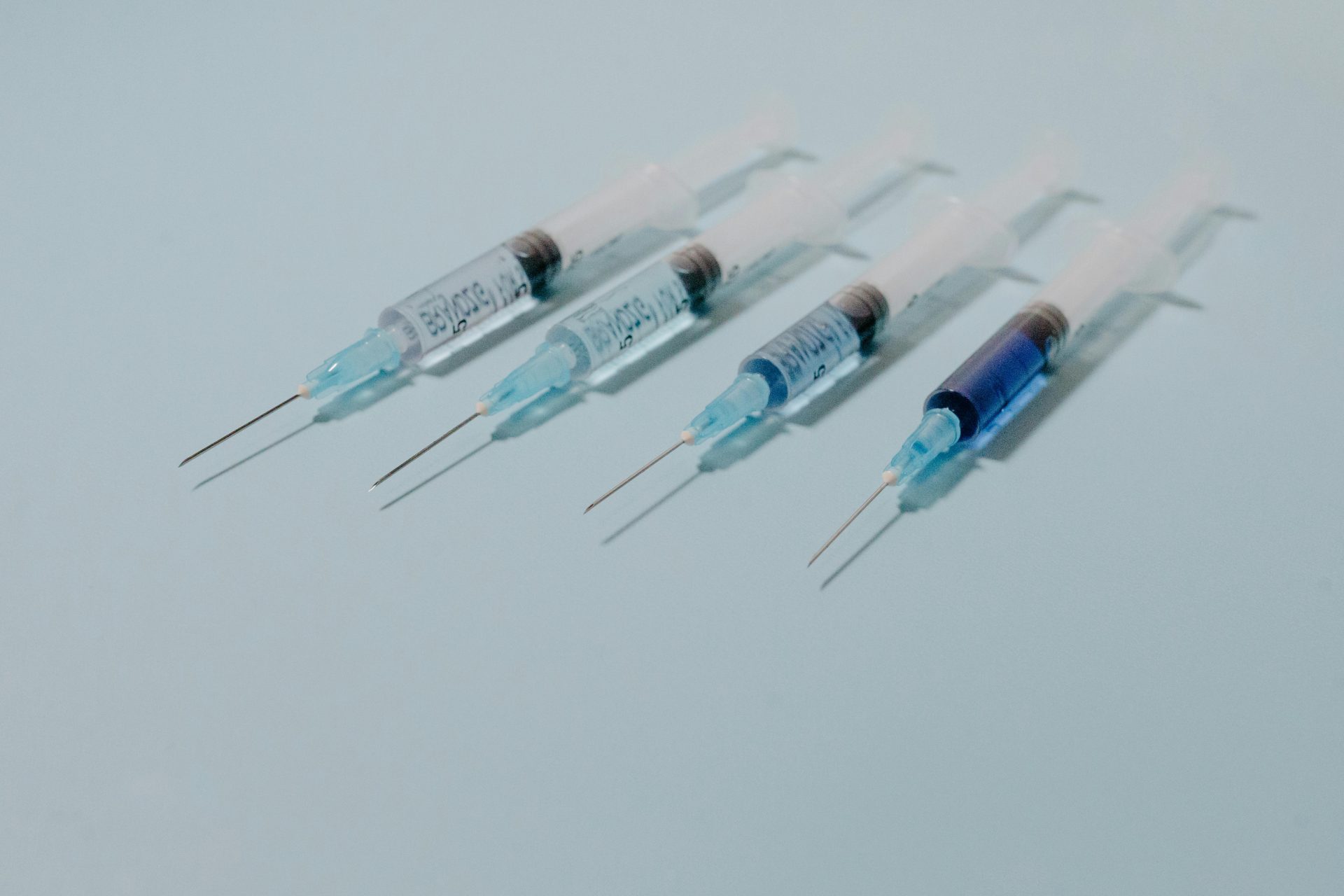 High-quality medical high pressure syringe designed for precision and safety in healthcare procedures